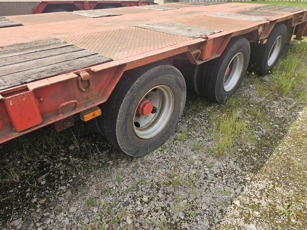 Fahrzeugabbildung Goldhofer Teleskop-Tieflader bis 18.300 mm,  STN-L3-38/80