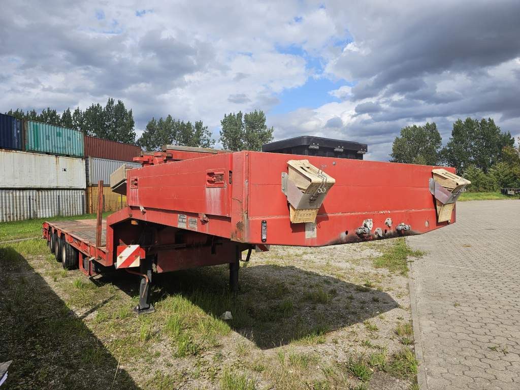 Fahrzeugabbildung Goldhofer Teleskop-Tieflader bis 18.300 mm,  STN-L3-38/80