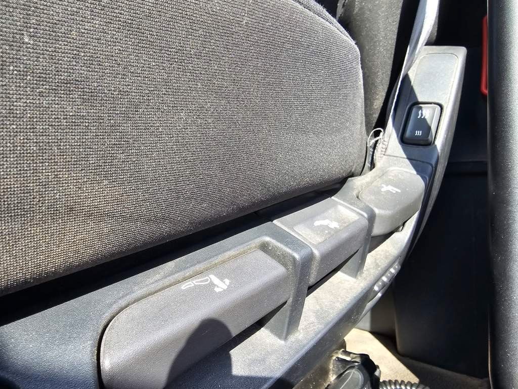 Fahrzeugabbildung DAF XF 450 SSC viel repariert, Nebenabtrieb