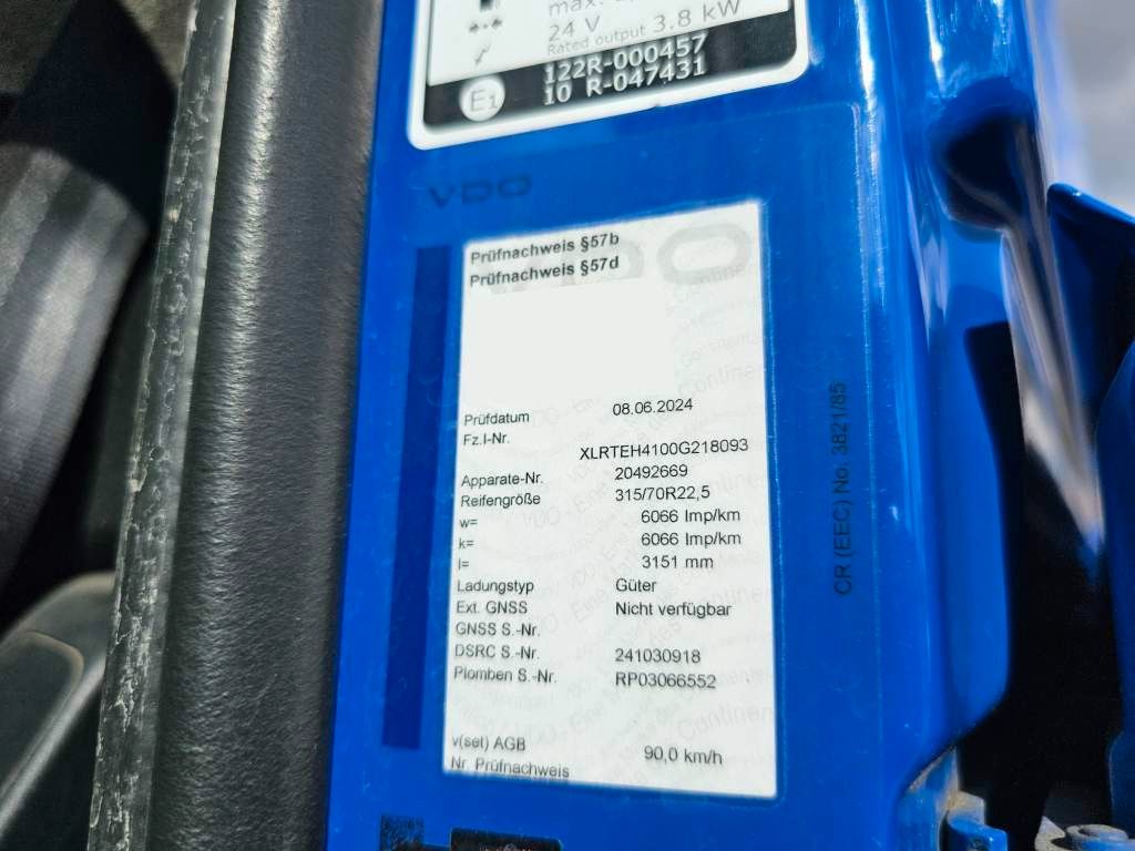 Fahrzeugabbildung DAF XF 450 SSC viel repariert, Nebenabtrieb