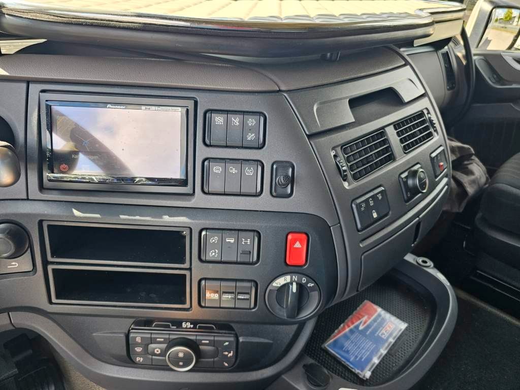 Fahrzeugabbildung DAF XF 450 SSC, Nebenabtrieb