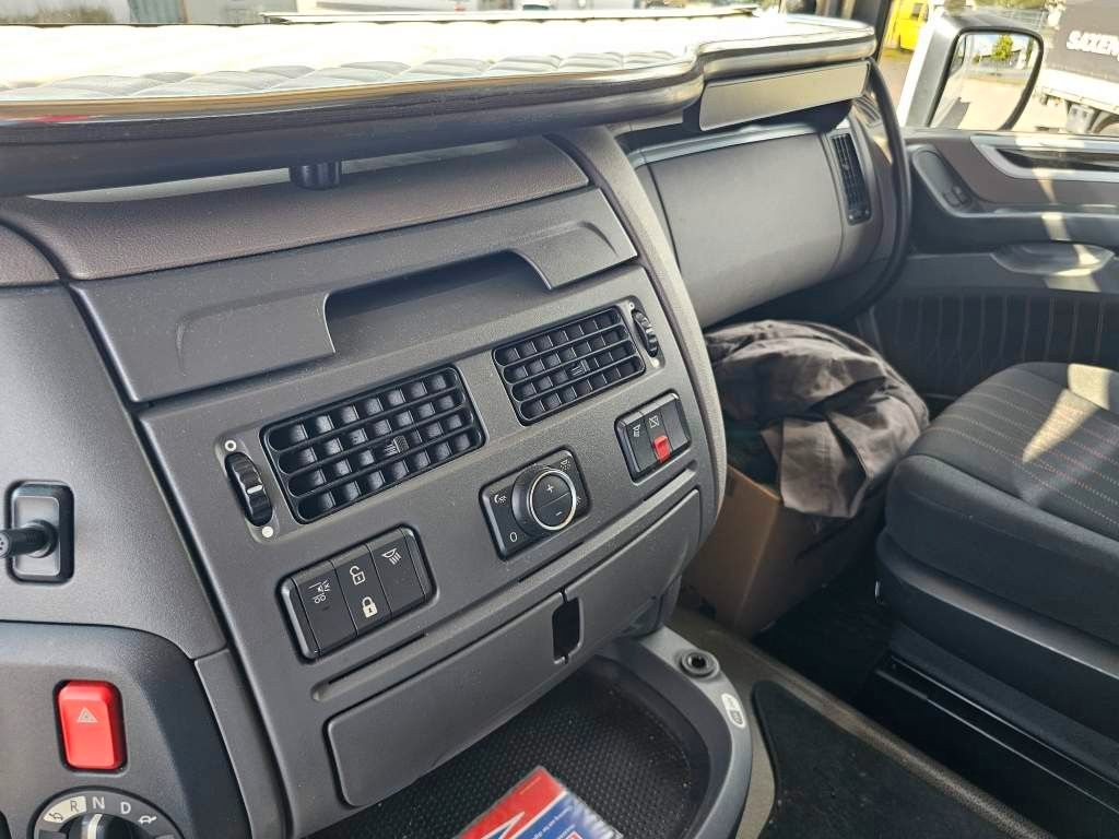 Fahrzeugabbildung DAF XF 450 SSC, Nebenabtrieb