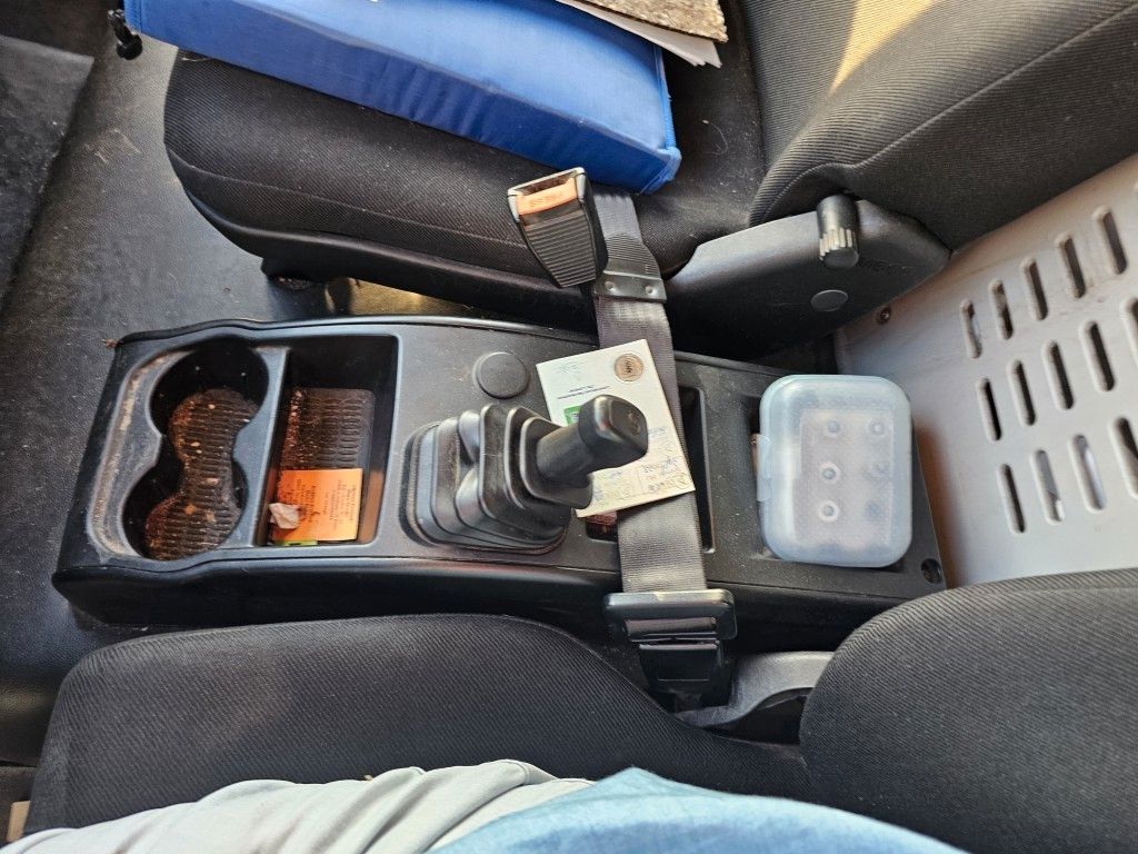Fahrzeugabbildung Iveco 75E210 Koffer mit Ladebordwand, 6 Gang manuell