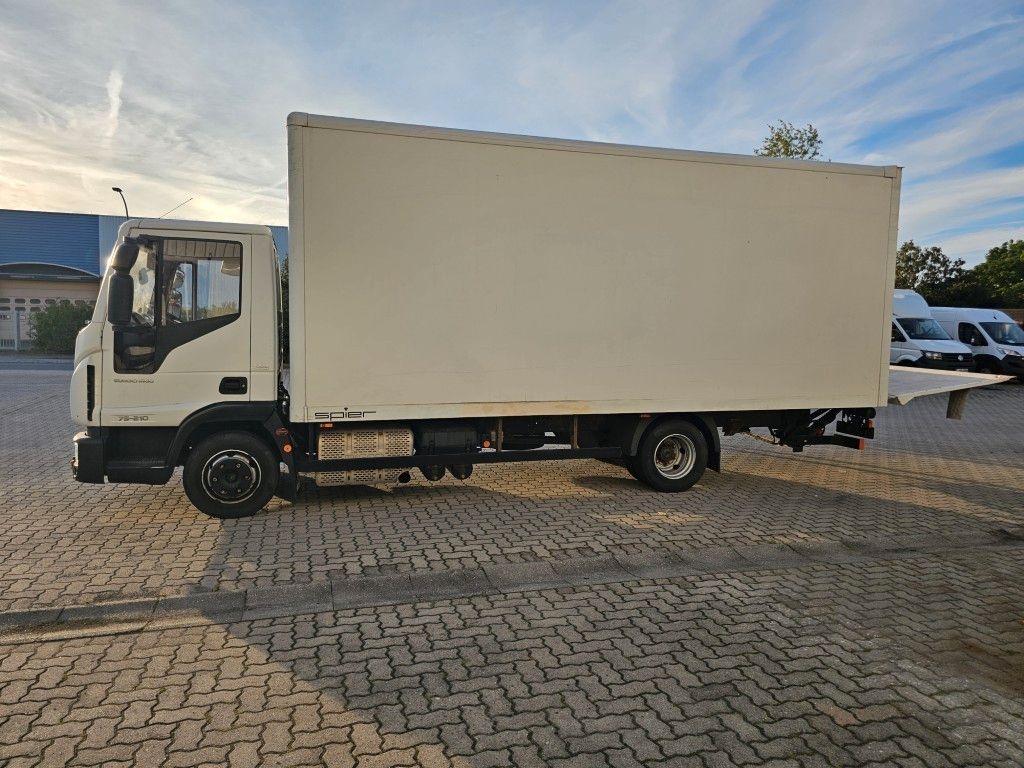 Fahrzeugabbildung Iveco 75E210 Koffer mit Ladebordwand, 6 Gang manuell