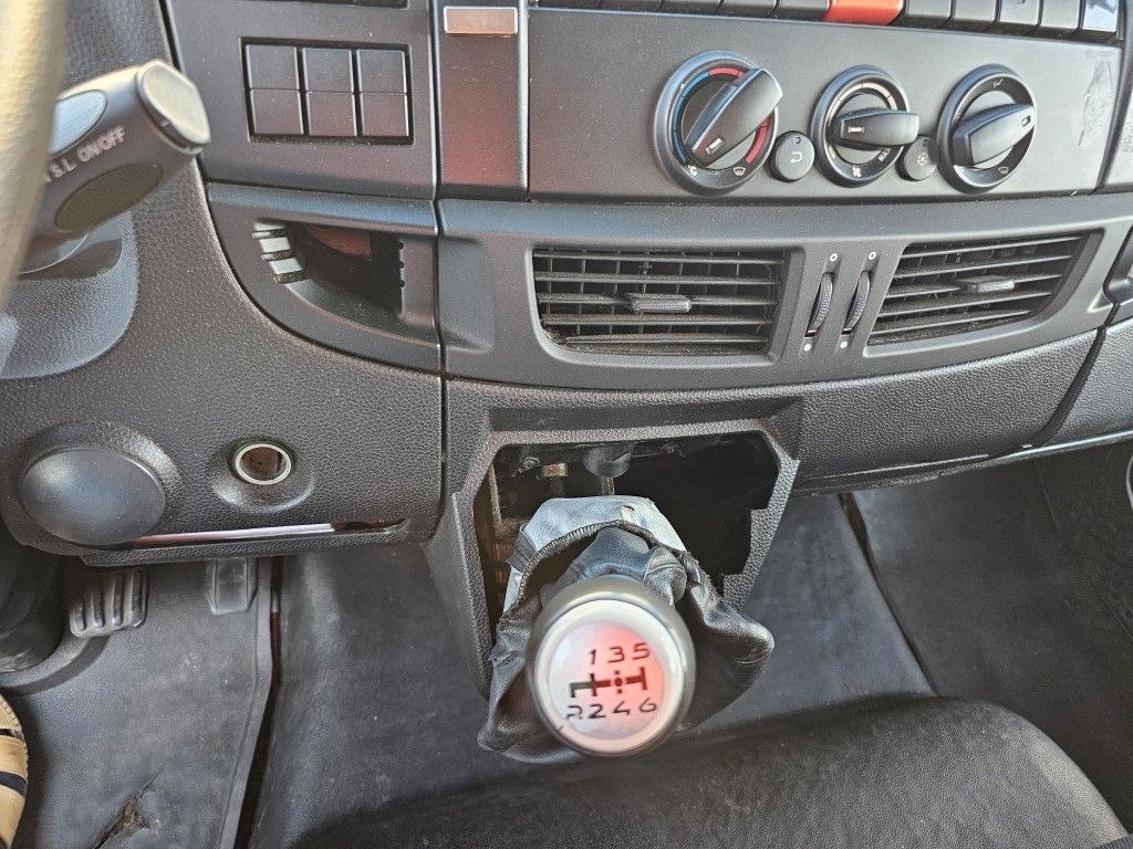 Fahrzeugabbildung Iveco 75E190 Koffer mit LBW, Klima, Abstandstempomat