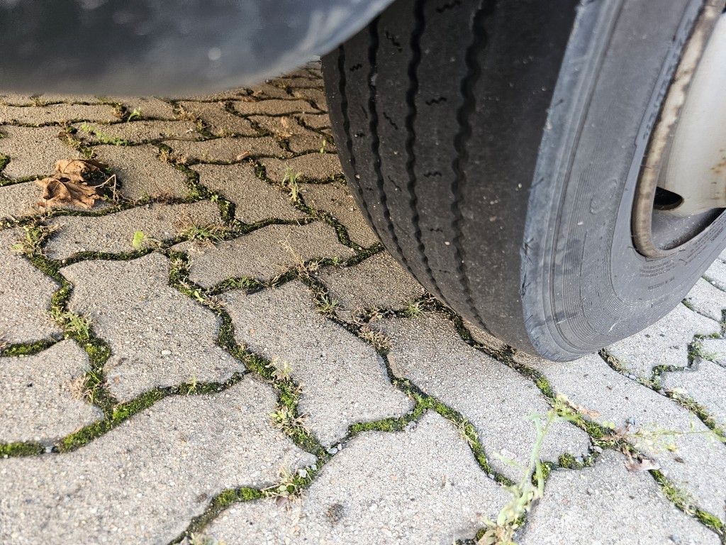 Fahrzeugabbildung Iveco 75E190 Koffer mit LBW, Klima, Abstandstempomat