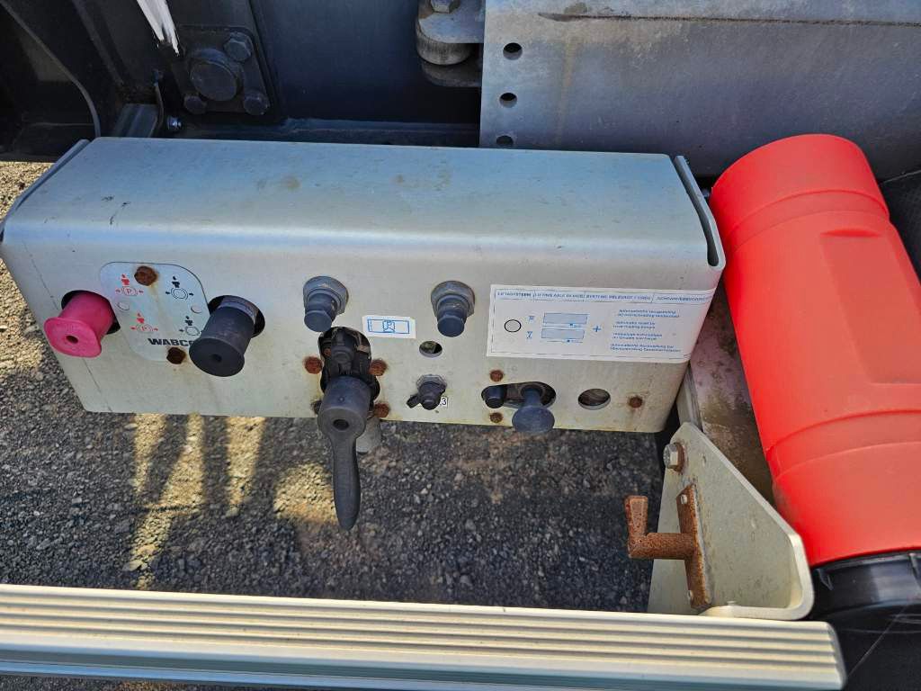 Fahrzeugabbildung Vanhool Vario Containerchassis Mittel- und Heckausschub