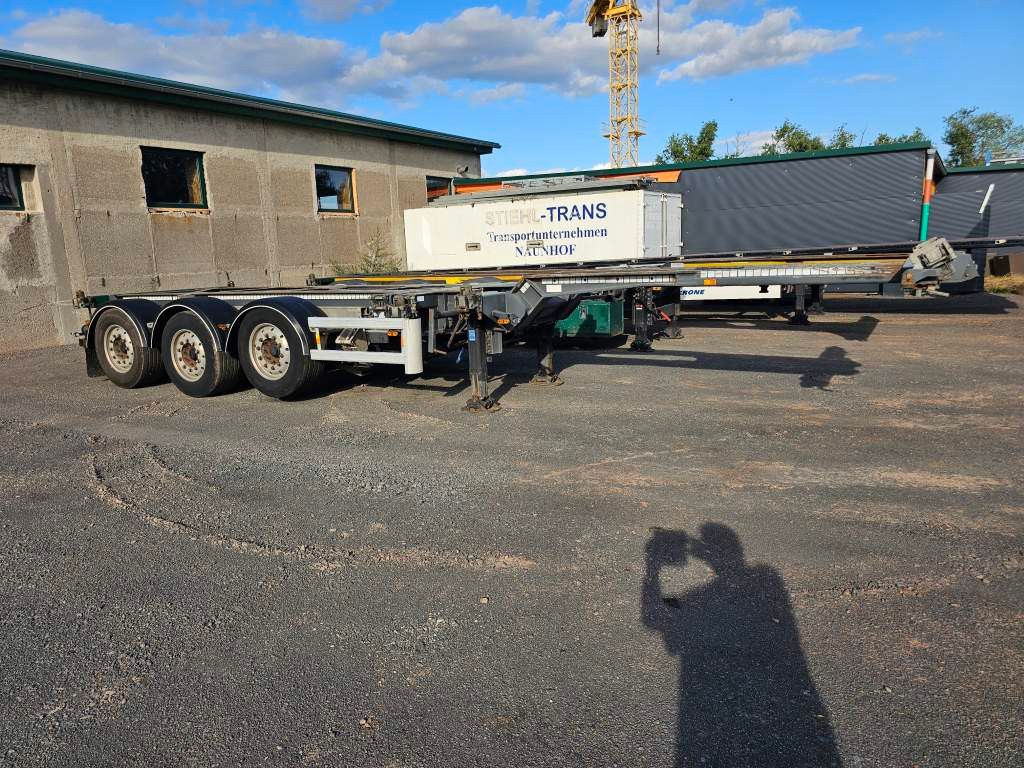 Fahrzeugabbildung Vanhool Vario Containerchassis Mittel- und Heckausschub