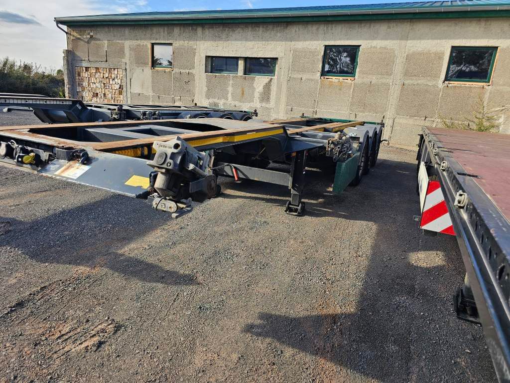 Fahrzeugabbildung Andere M&V 20,30,40,45 Cont Chassis, Lift 2 x Ausschub