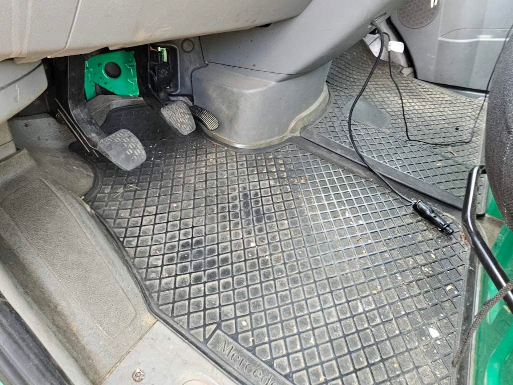 Fahrzeugabbildung Mercedes-Benz 313 Sprinter 4x4 Allrad zuschaltbar + untersetzt