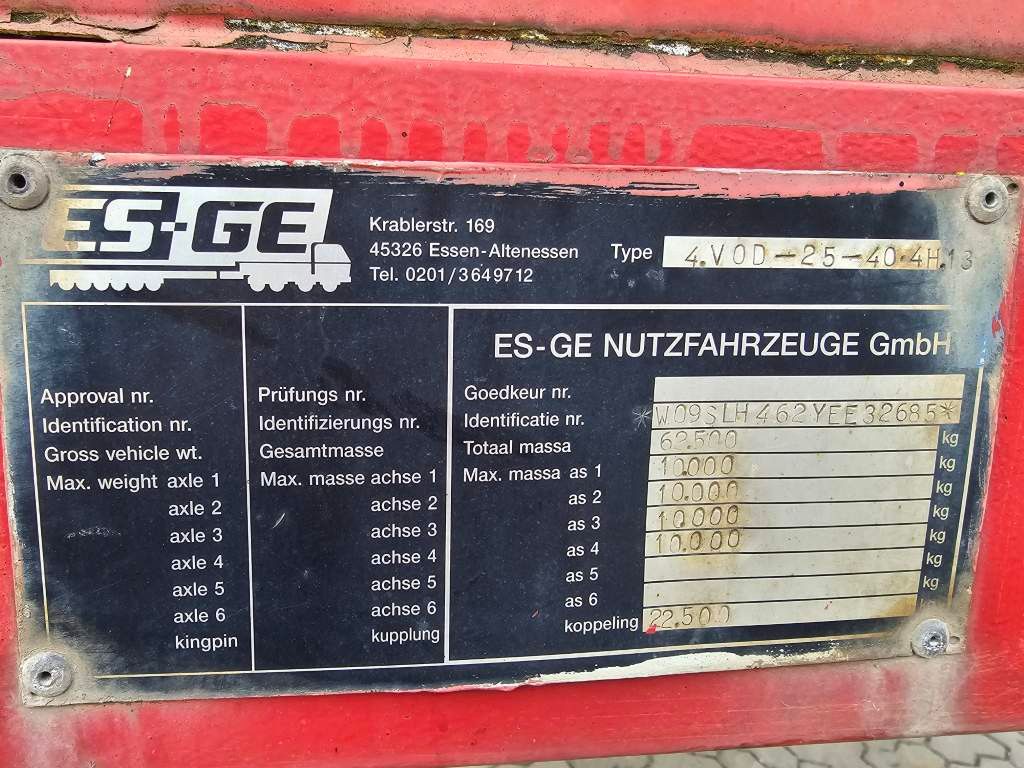 Fahrzeugabbildung ES-GE 4 Achs hyfr. zwangsgelenkte Plattform, 38.580 mm