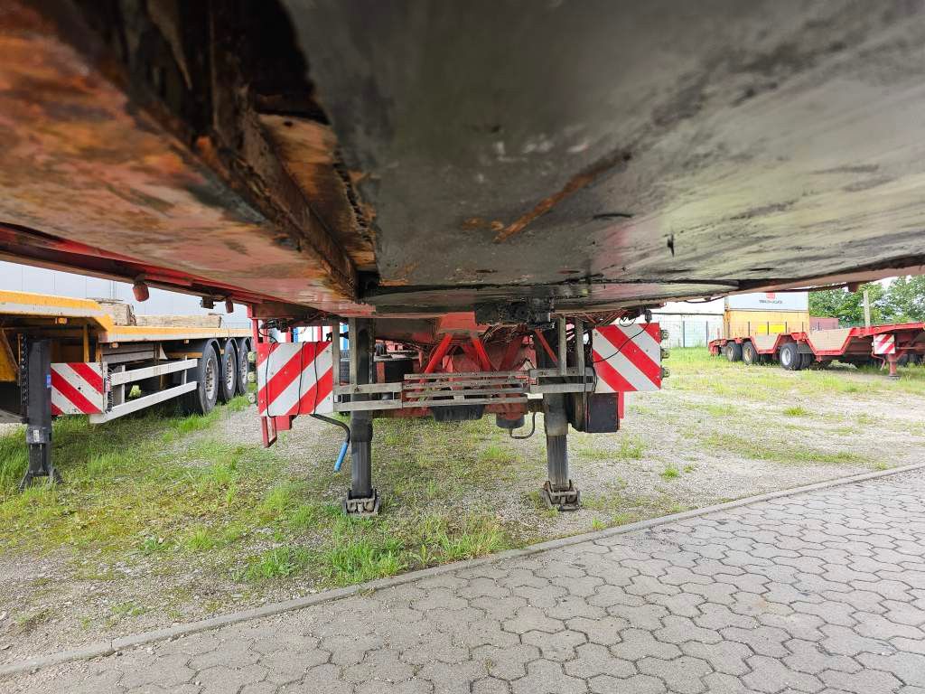 Fahrzeugabbildung ES-GE 4 Achs hyfr. zwangsgelenkte Plattform, 38.580 mm