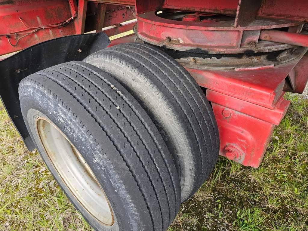 Fahrzeugabbildung ES-GE 4 Achs hyfr. zwangsgelenkte Plattform, 38.580 mm