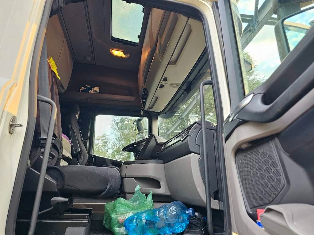 Fahrzeugabbildung Scania R450 Retarder,Kipphydraulik, 19.000 Kg, ALCOA LM