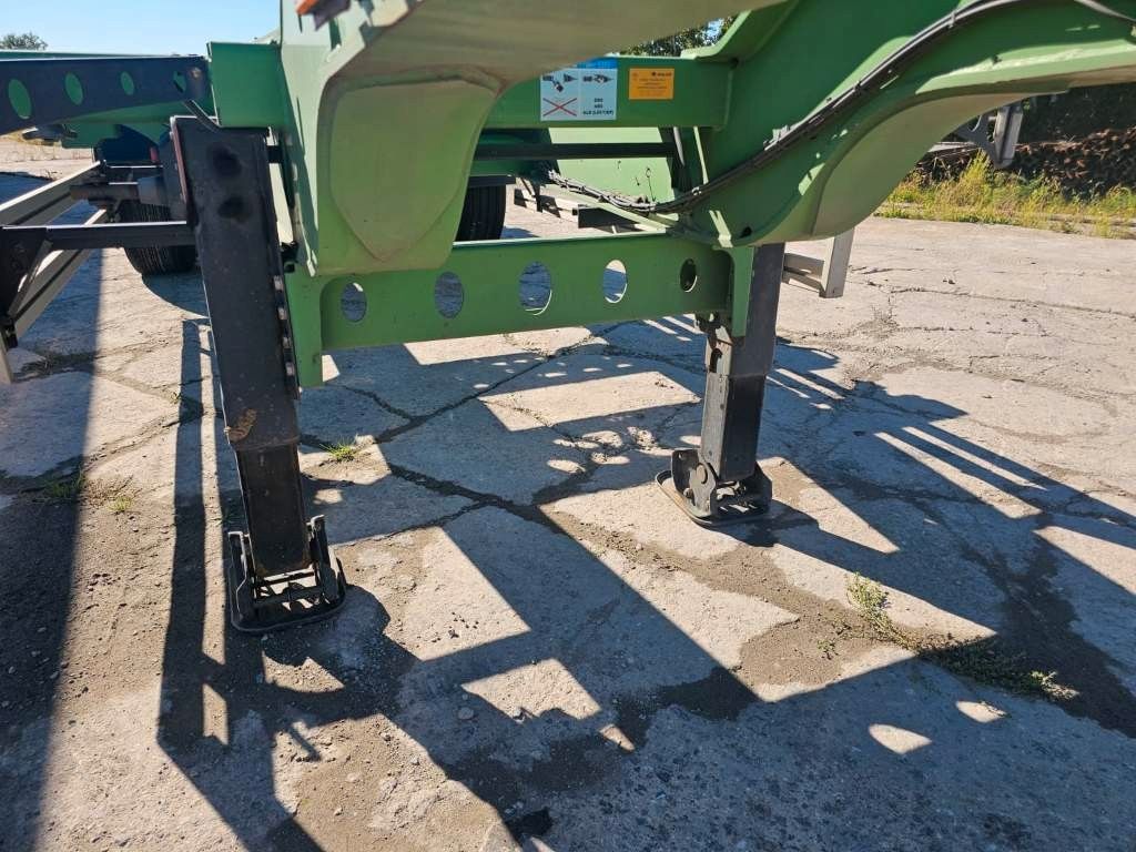 Fahrzeugabbildung Wielton Vario Containerchassis, Reifendruckkontrolle