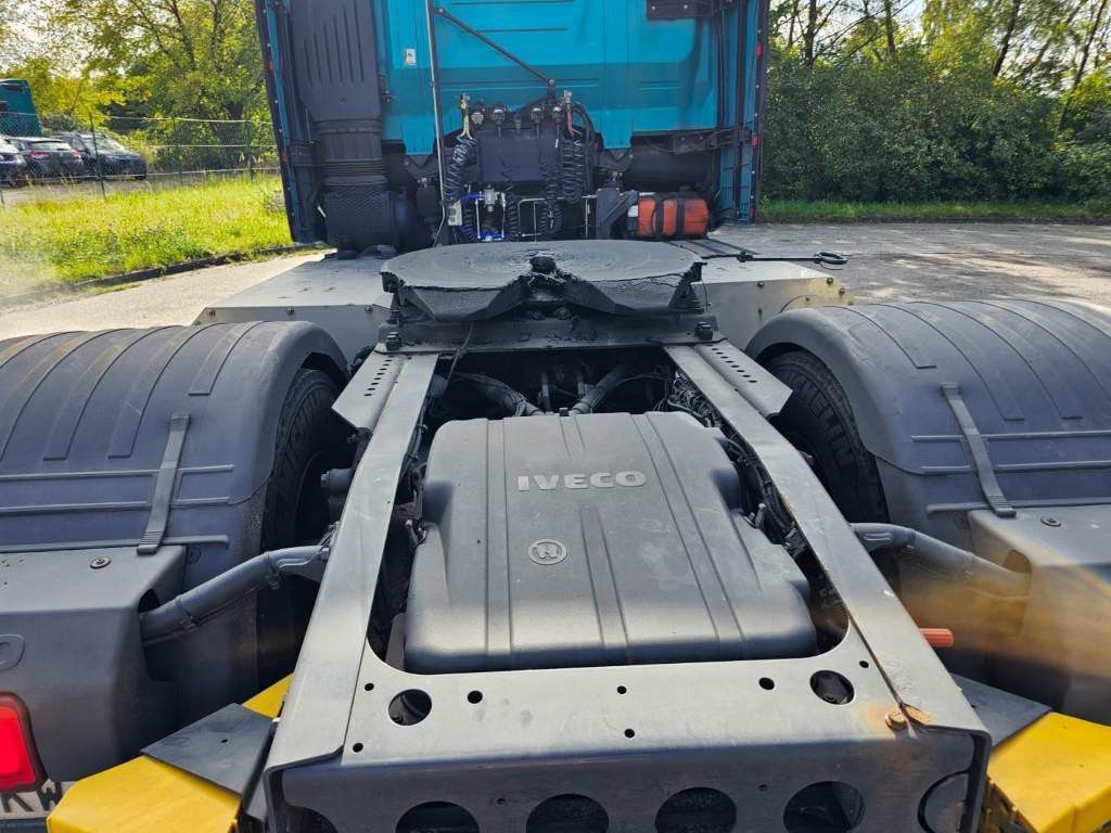 Fahrzeugabbildung Iveco 460 S-Way, 2-Kreis-Hydraulik, Standklima