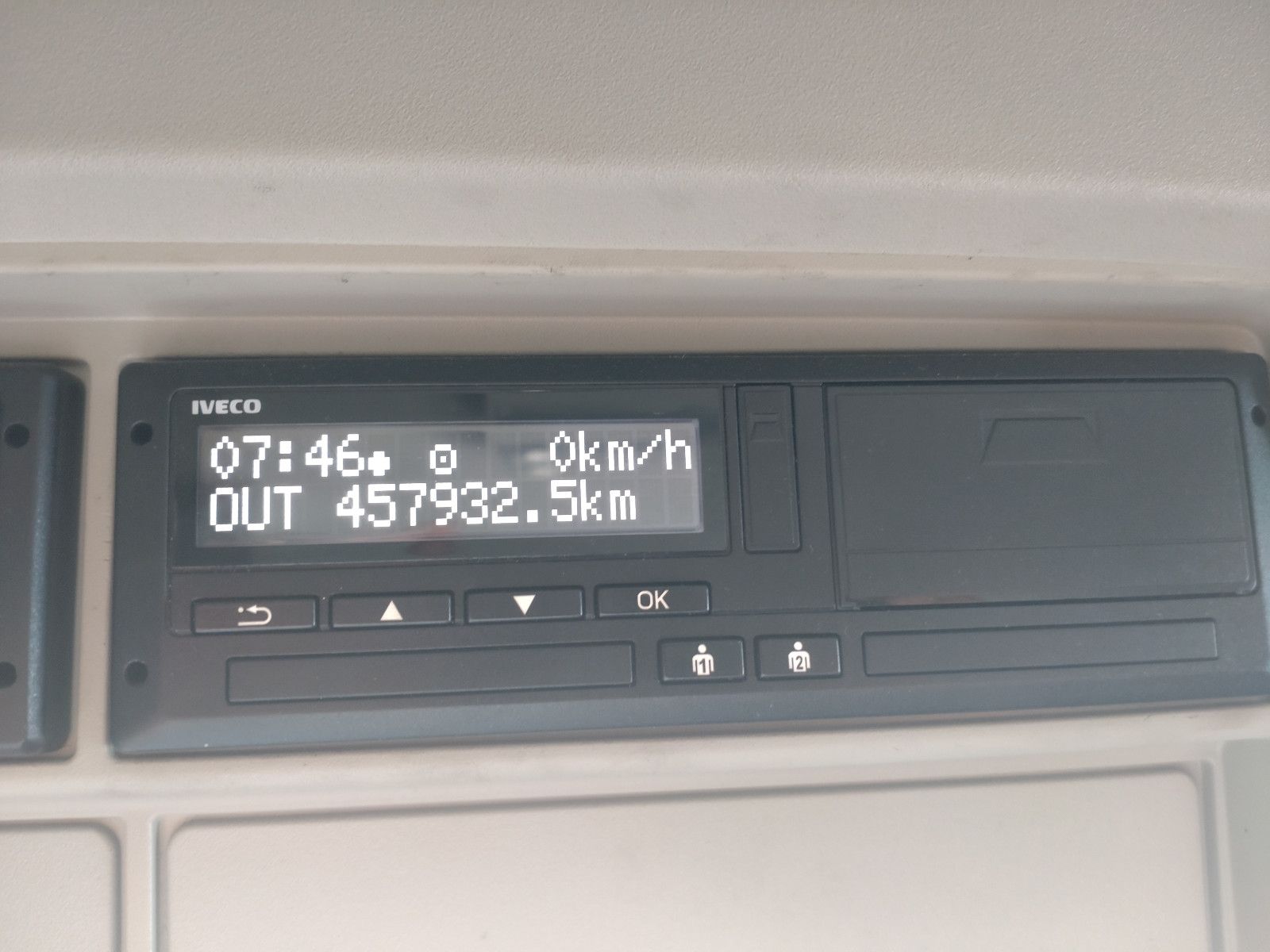 Fahrzeugabbildung Iveco 460 S-Way CNG Zylinderkopf u.a. neu