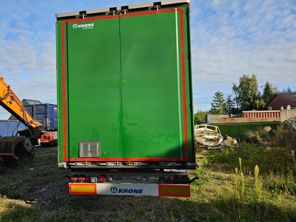Fahrzeugabbildung Krone Gardine Standard, Edscha, Portaltüren