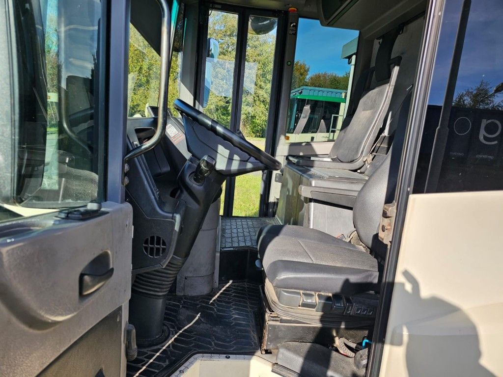 Fahrzeugabbildung Mercedes-Benz 1830 Econic Müllwagen, 2 Kammern
