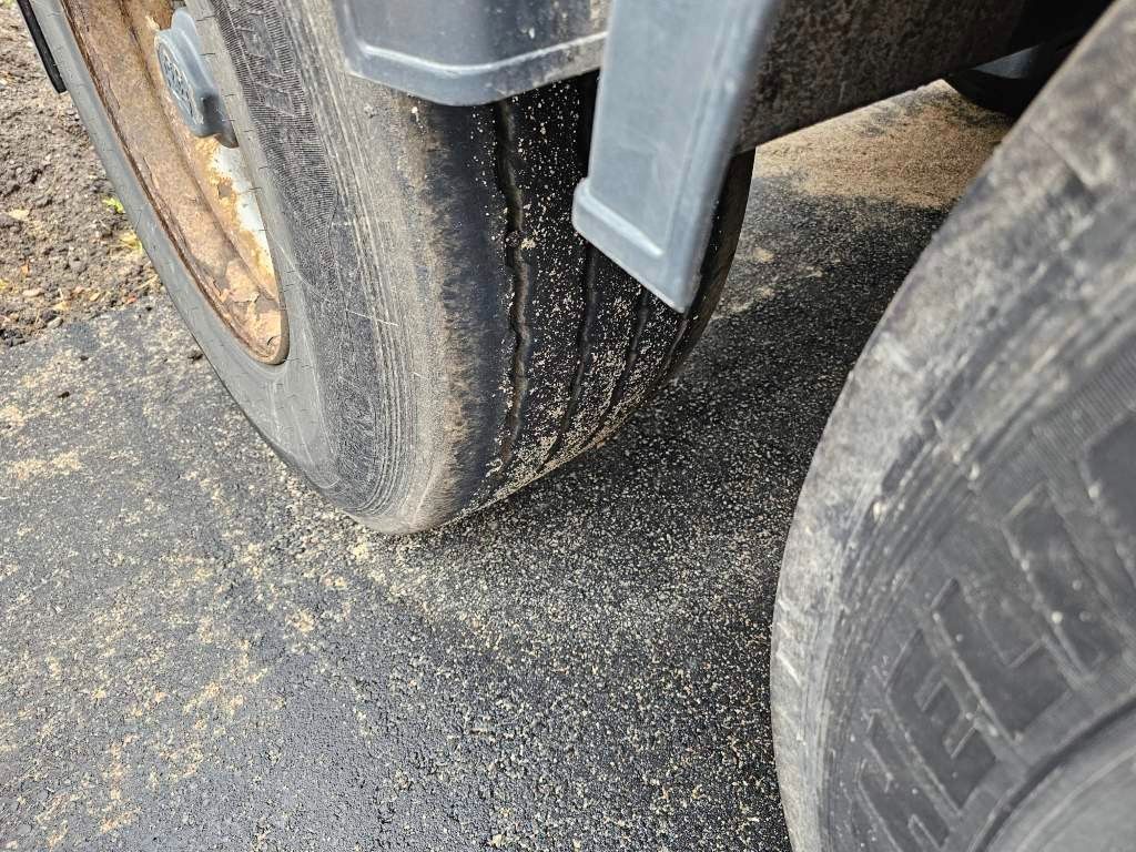 Fahrzeugabbildung Reisch 50 cbm Alumulde, Lift, Kornschieber