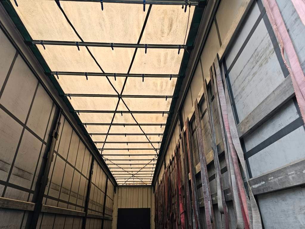 Fahrzeugabbildung Krone Gardine Standard Liftachse Krone Scheibe Zollsch