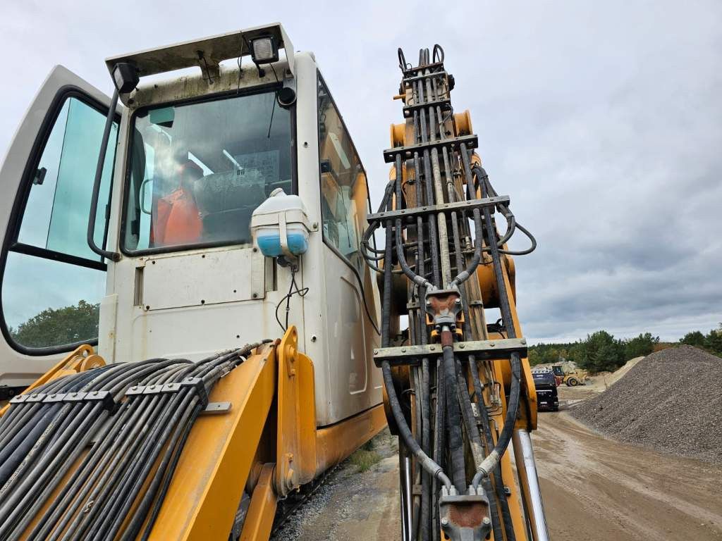 Fahrzeugabbildung Liebherr A 904-2 C Litronic mit fahrbarer  Kabine, Klima