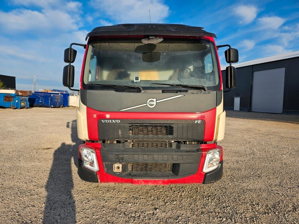 Fahrzeugabbildung Volvo FE 320 6x2 Müllwagen, 2 Kammern, Joab 18,7 cbm