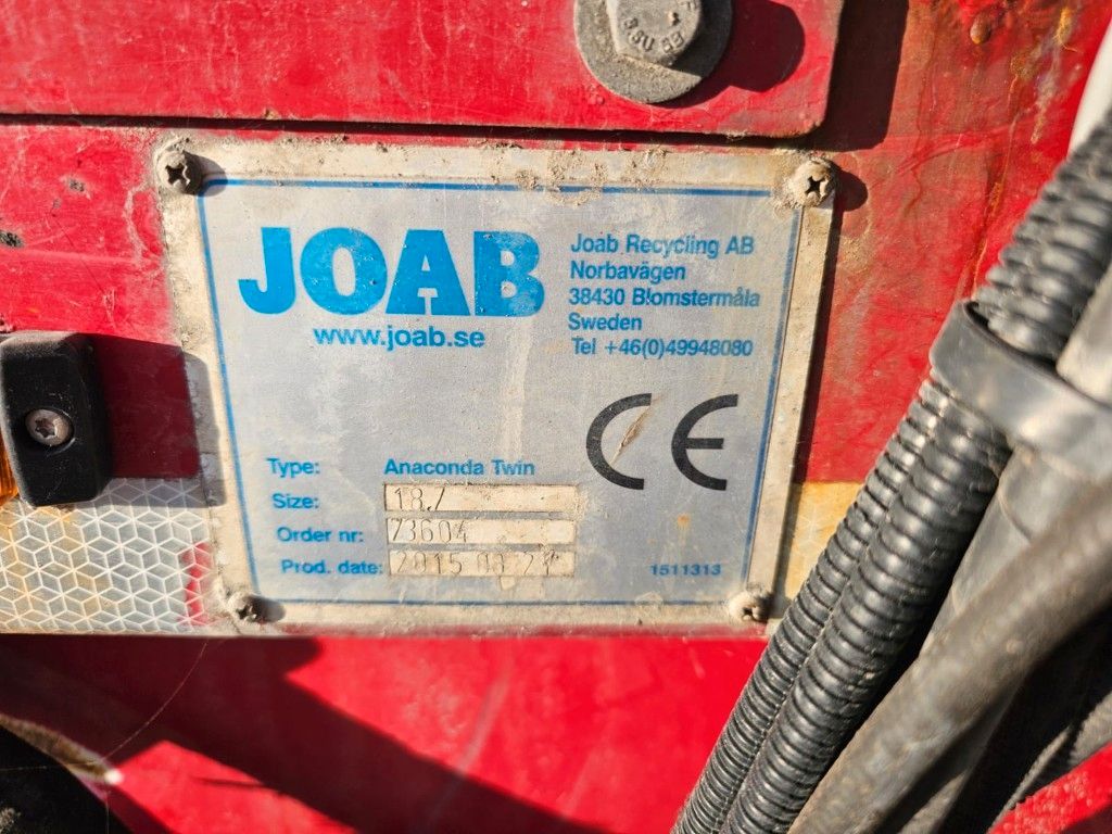 Fahrzeugabbildung Volvo FE 320 6x2 Müllwagen, 2 Kammern, Joab 18,7 cbm
