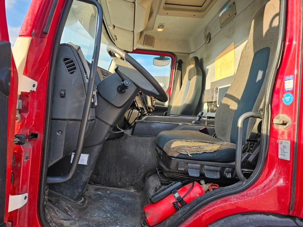 Fahrzeugabbildung Volvo FE 320 6x2 Müllwagen, 2 Kammern, Joab 18,7 cbm