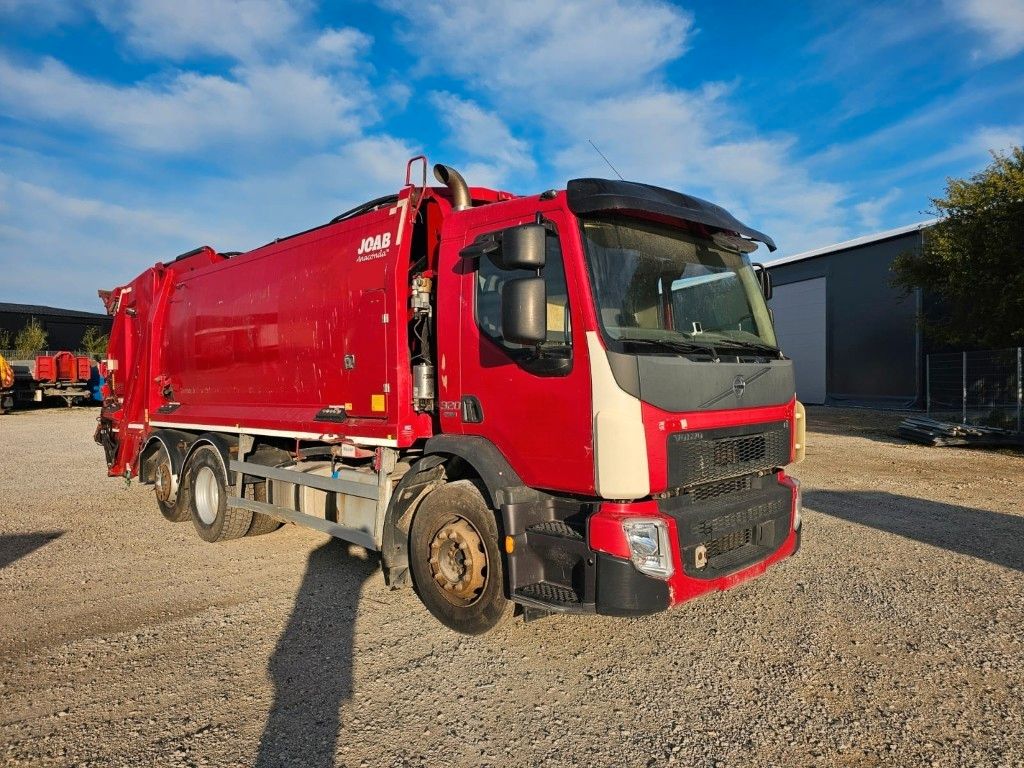 Fahrzeugabbildung Volvo FE 320 6x2 Müllwagen, 2 Kammern, Joab 18,7 cbm