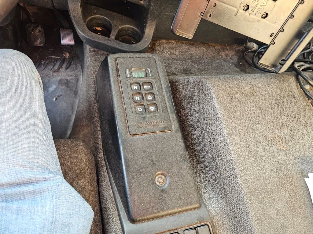 Fahrzeugabbildung Volvo FE 320 6x2 Müllwagen, 2 Kammern, Joab 18,7 cbm