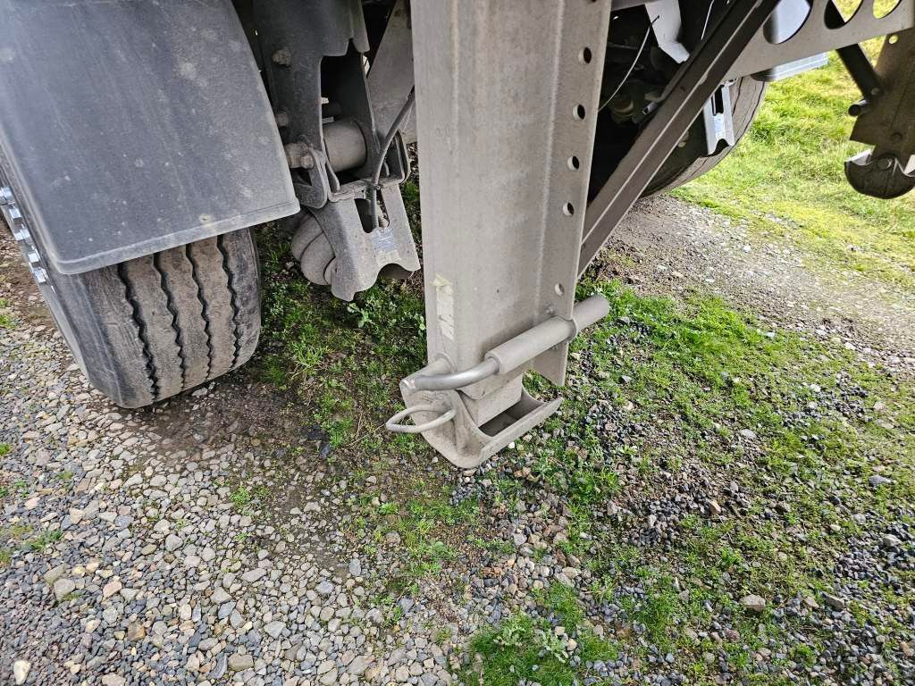 Fahrzeugabbildung Schmitz Cargobull 25 cbm Thermo-Mulde, Lift, ALCOA LM