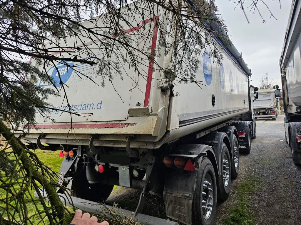 Fahrzeugabbildung Schmitz Cargobull 25 cbm Thermo-Mulde, Lift, ALCOA LM