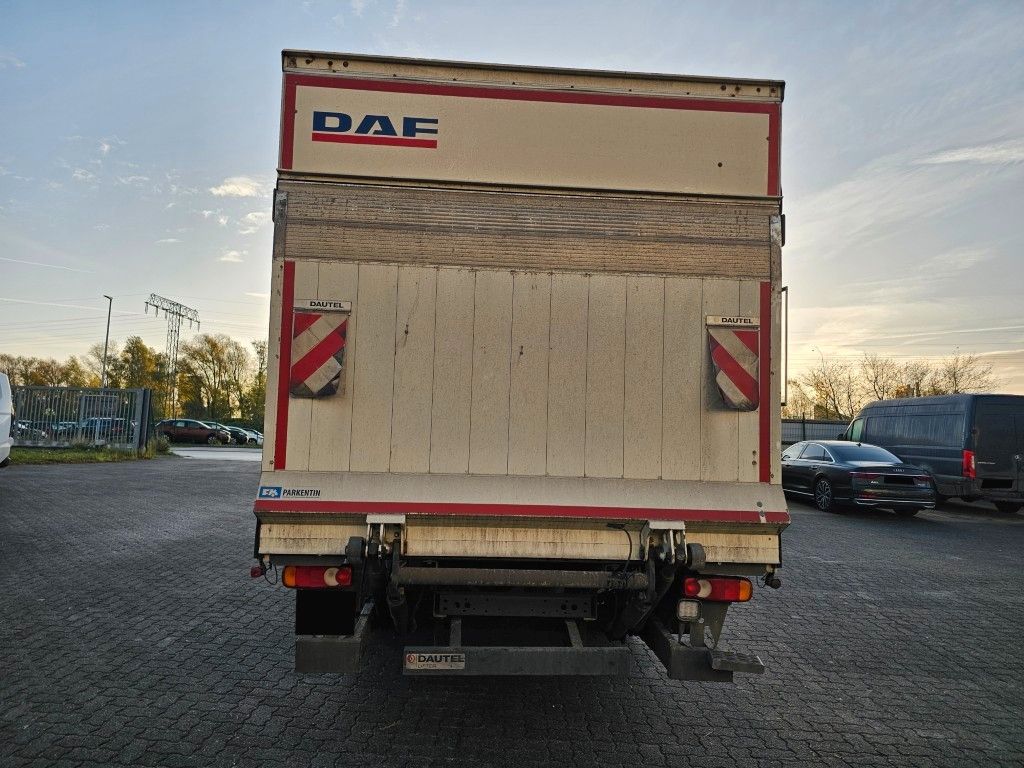 Fahrzeugabbildung DAF LF 180 Koffer, Ladebordwand, Klima