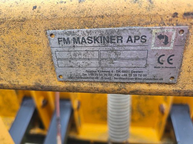 Fahrzeugabbildung Andere Schneepflug/ Schneeschiebeschild Fa. MF Maskiner