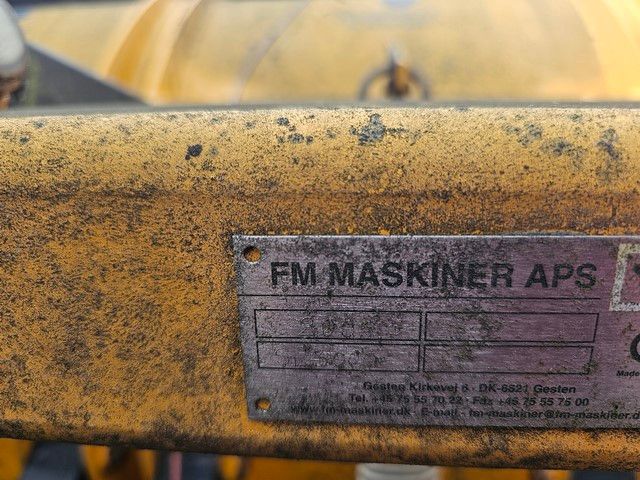 Fahrzeugabbildung Andere Schneepflug/ Schneeschiebeschild Fa. MF Maskiner