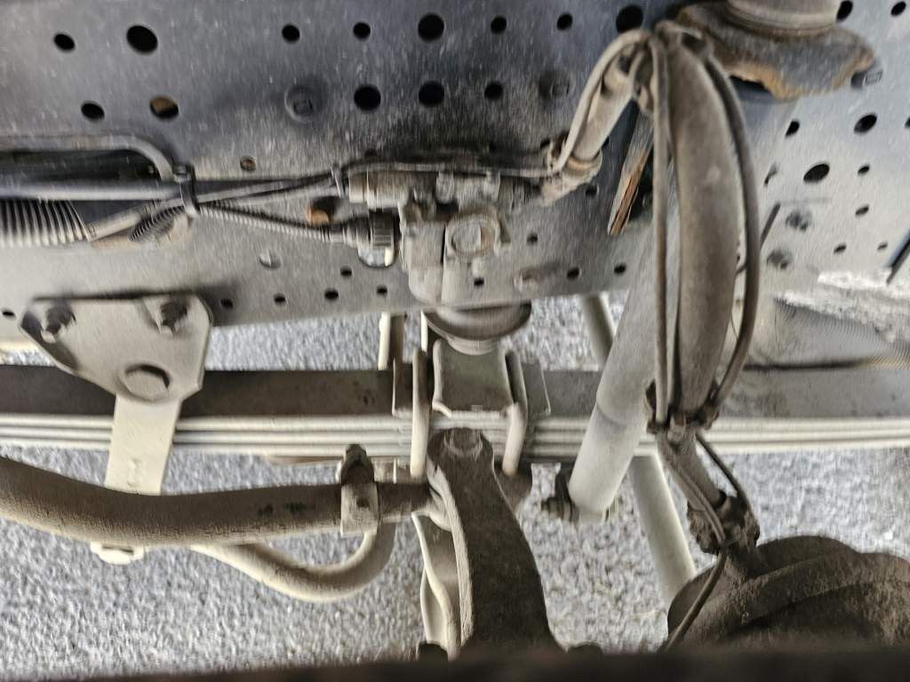 Fahrzeugabbildung Iveco 480 Stralis, Retrader, 2 Kreis-Hydraulik