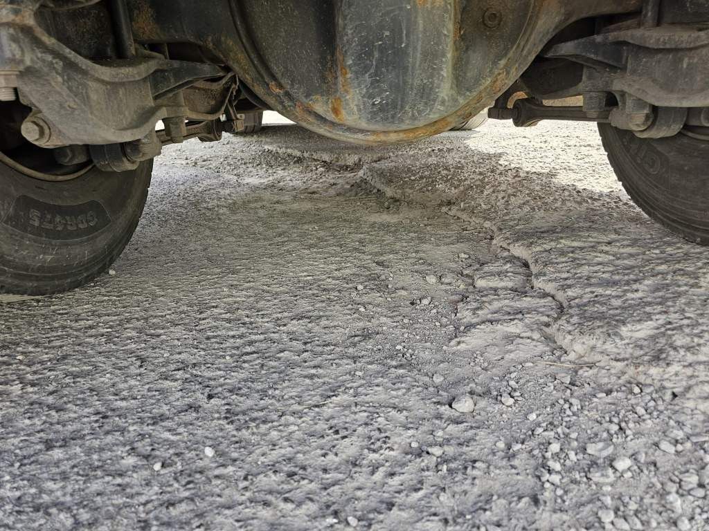 Fahrzeugabbildung Iveco 480 Stralis, Retrader, 2 Kreis-Hydraulik