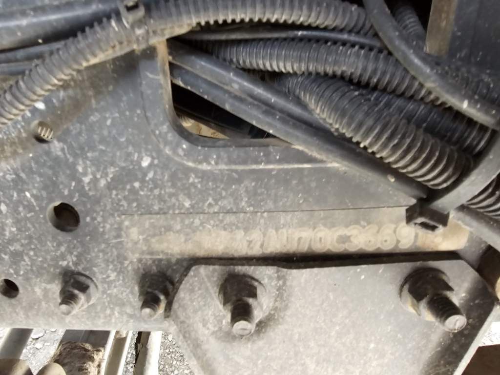 Fahrzeugabbildung Iveco 480 Stralis, Retrader, 2 Kreis-Hydraulik