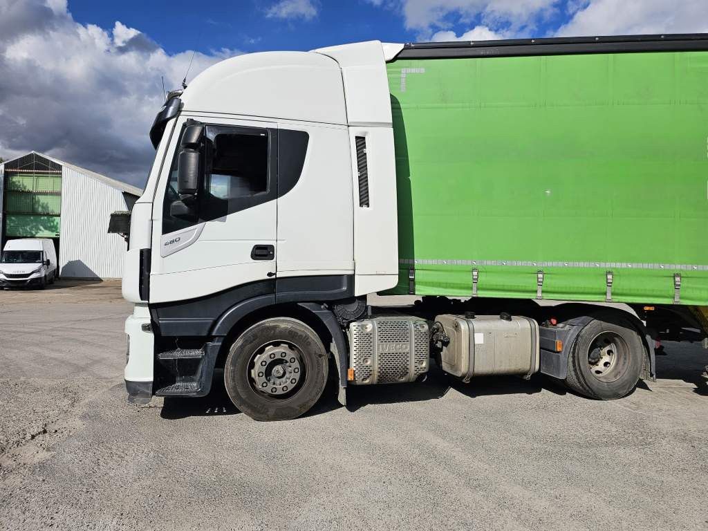 Fahrzeugabbildung Iveco 480 Stralis, Retrader, 2 Kreis-Hydraulik