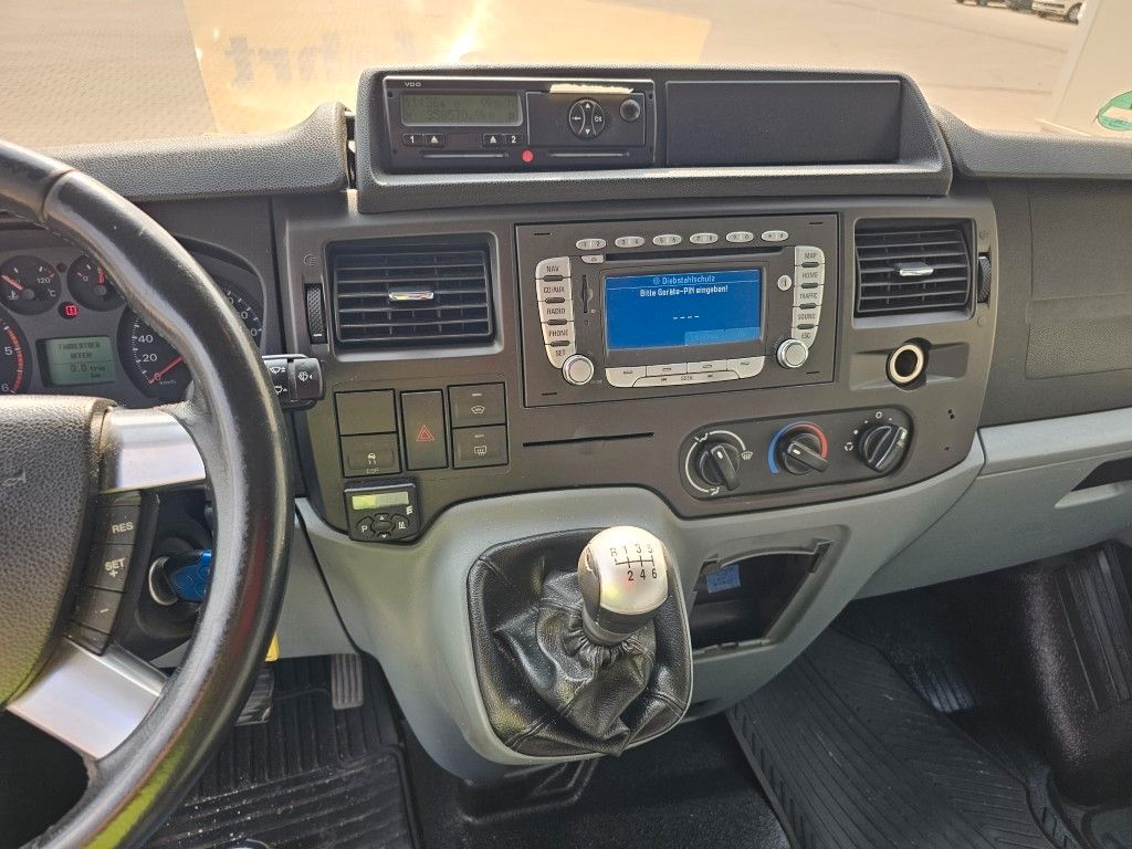 Fahrzeugabbildung Ford Transit Trend 17 Sitzer