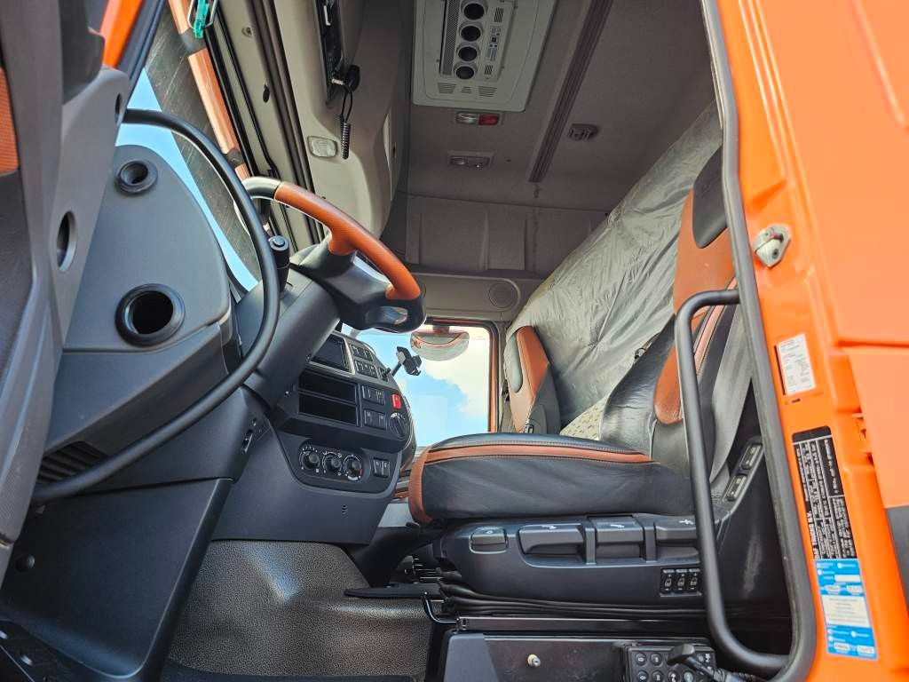 Fahrzeugabbildung DAF XF 510 SSC auf 620 PS optimiert, Nebenabtrieb