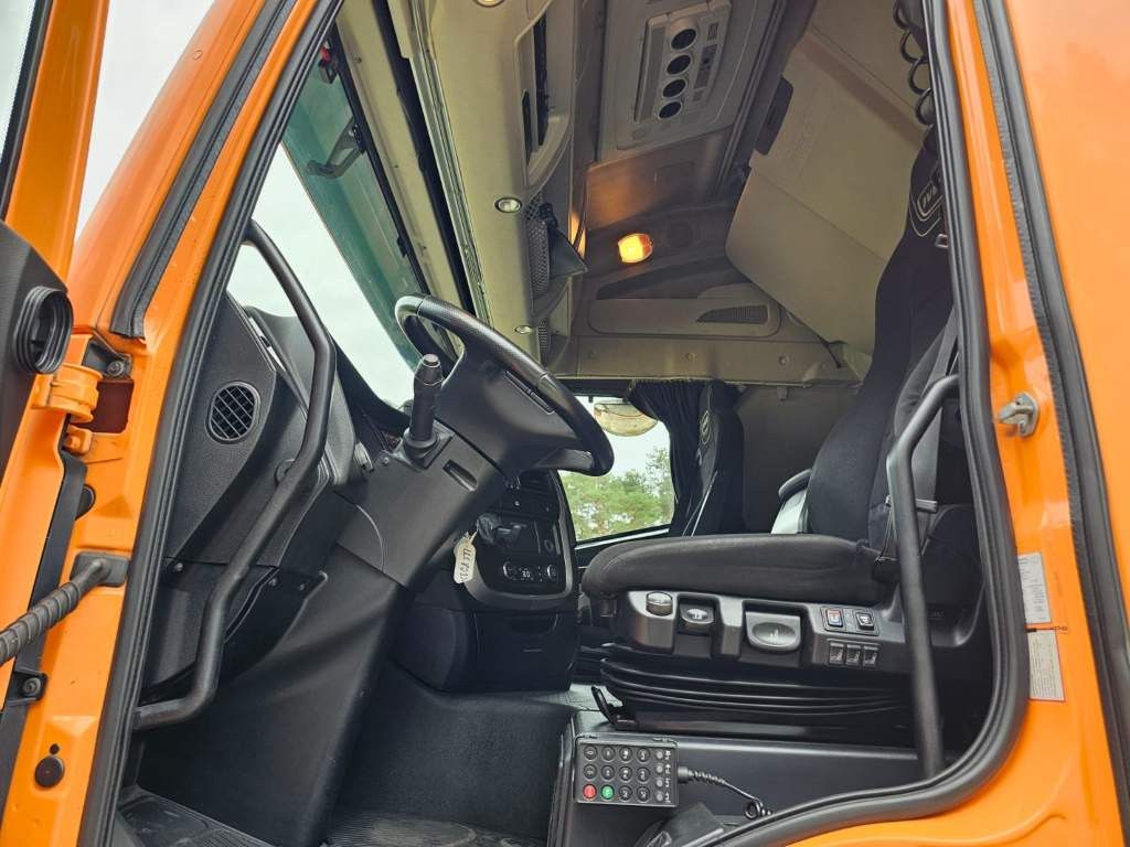 Fahrzeugabbildung Iveco 460, Retrader, CNG, voll durchrepariert