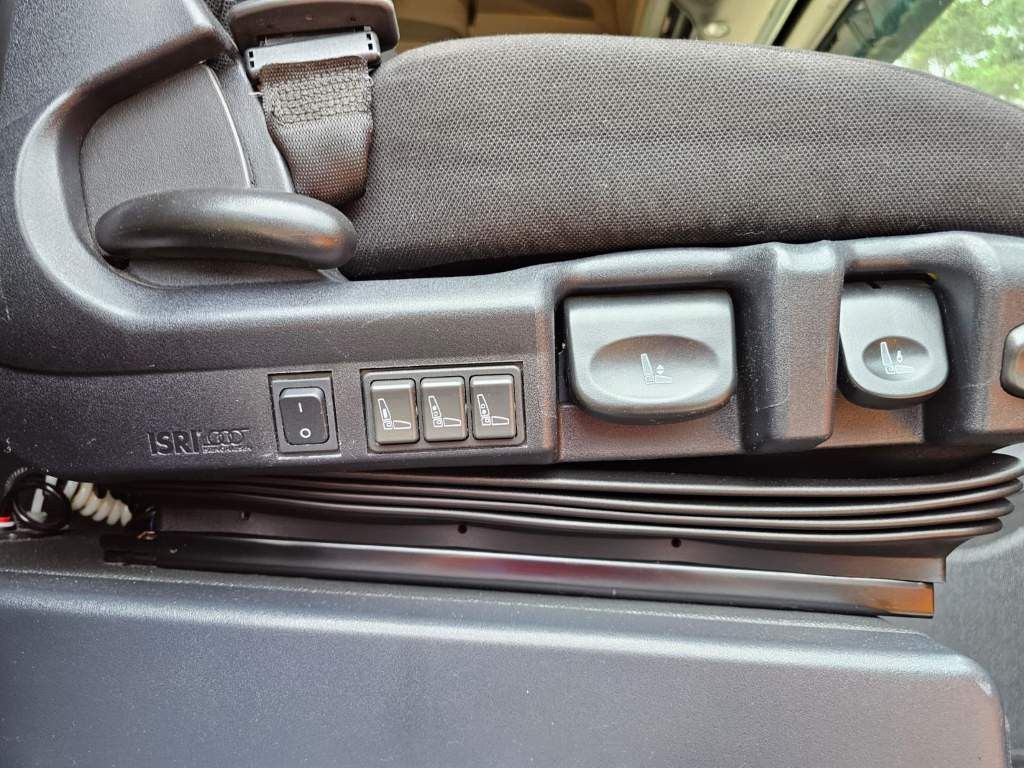 Fahrzeugabbildung Iveco 460, Retrader, CNG, voll durchrepariert