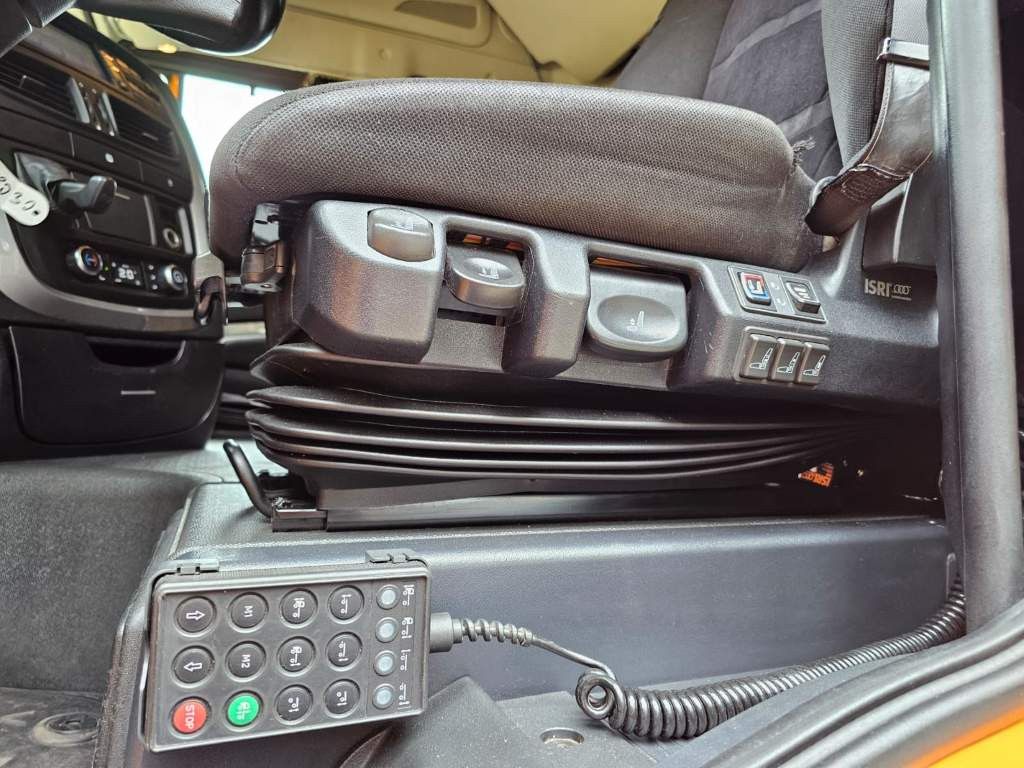 Fahrzeugabbildung Iveco 460, Retrader, CNG, voll durchrepariert