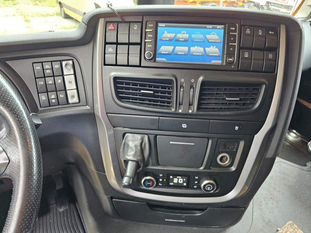 Fahrzeugabbildung Iveco 460, Retrader, CNG, voll durchrepariert