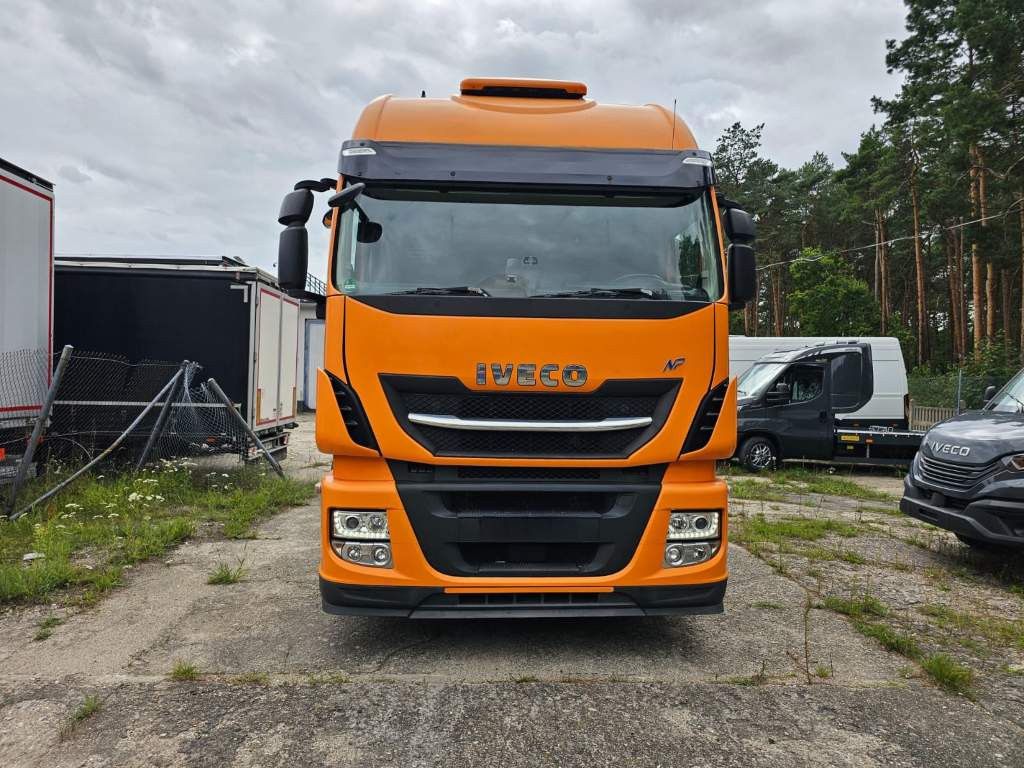 Fahrzeugabbildung Iveco 460, Retrader, CNG, voll durchrepariert