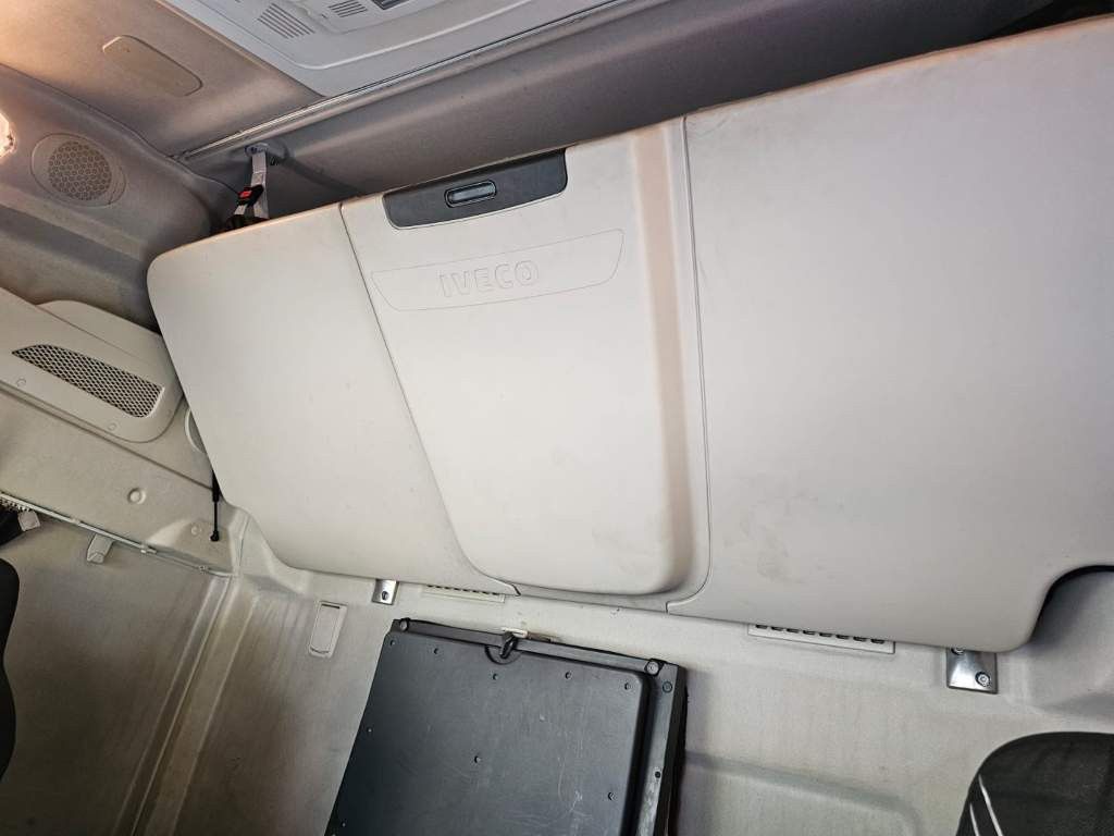 Fahrzeugabbildung Iveco 460, Retrader, CNG, voll durchrepariert