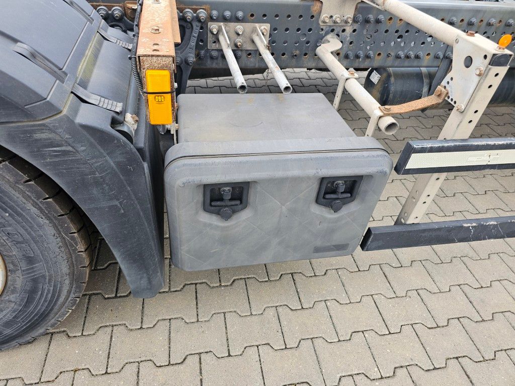 Fahrzeugabbildung Mercedes-Benz 2545 BDF Twistlook, Klima, Euro 6, 2 x AHK