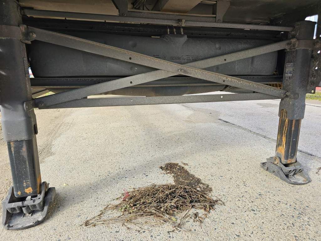 Fahrzeugabbildung Schmitz Cargobull Tiefkühler City, 2. Achse drehbar, Carrier 1550